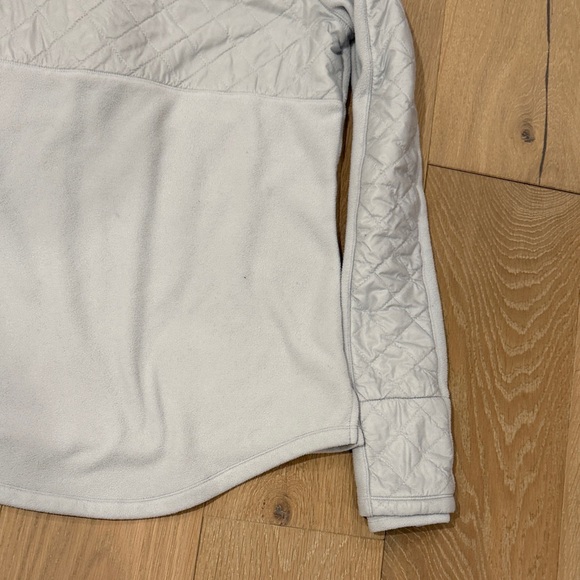 Athleta Women’s Gray Quilted Half-Zip Pullover size medium - Picture 12 of 13